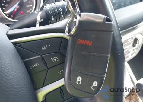 2019 Jeep Compass Latitude 4X4 from USA, damaged, VIN 3C4NJDBB8KT650354